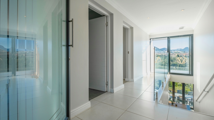 4 Bedroom Property for Sale in Welgelegen Western Cape
